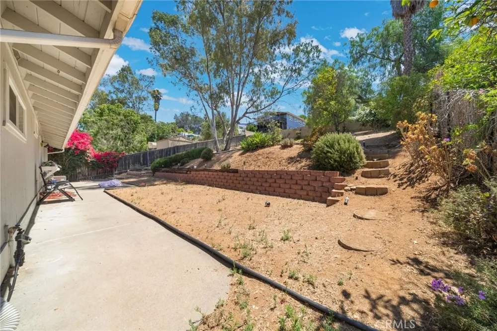 464 E Kalmia Fallbrook, CA 92028