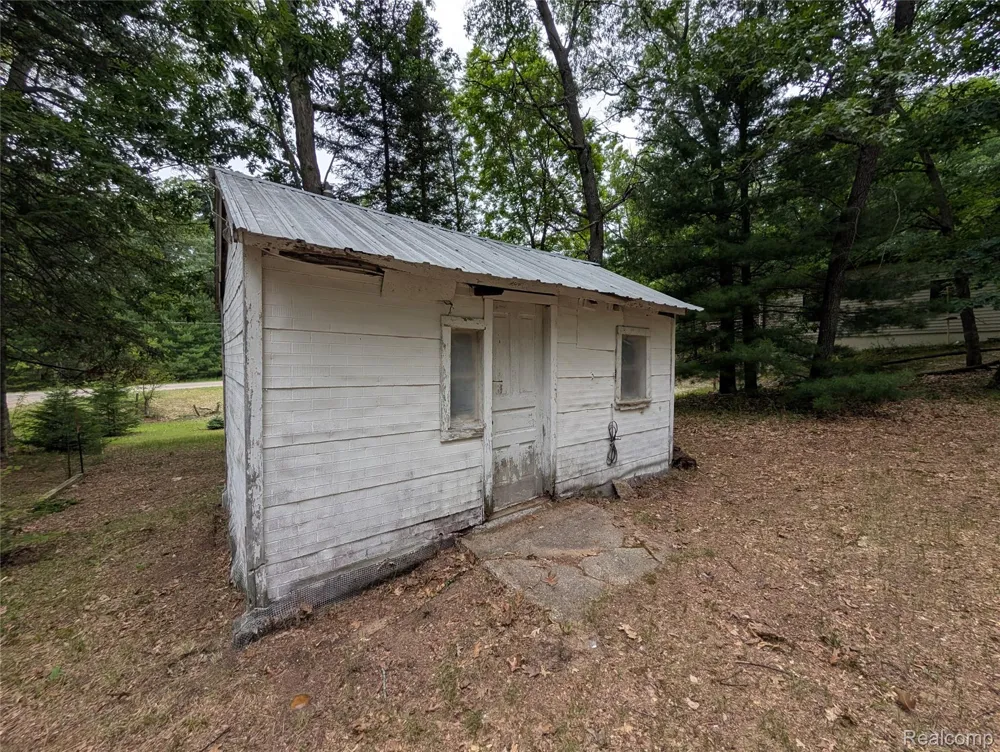 3817 S Townline Road Denton Township, MI 48651