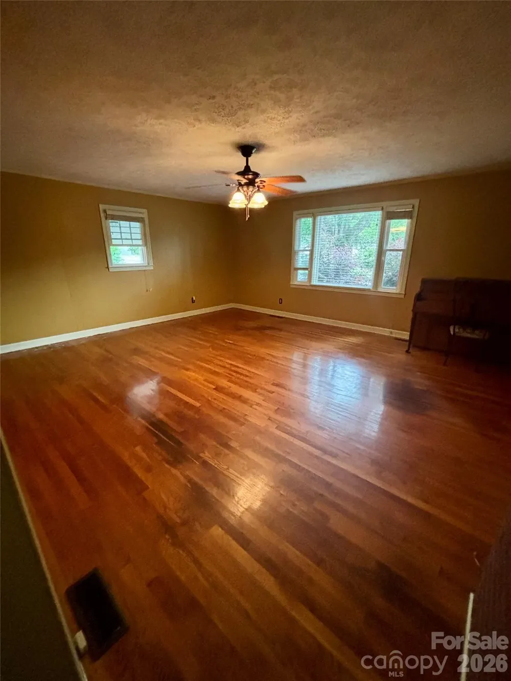 327 Arrowood Street SE Lenoir, NC 28645