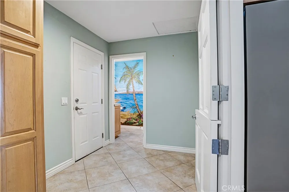 30405 Golden Gate Canyon Lake, CA 92587