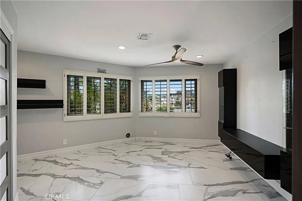 30405 Golden Gate Canyon Lake, CA 92587