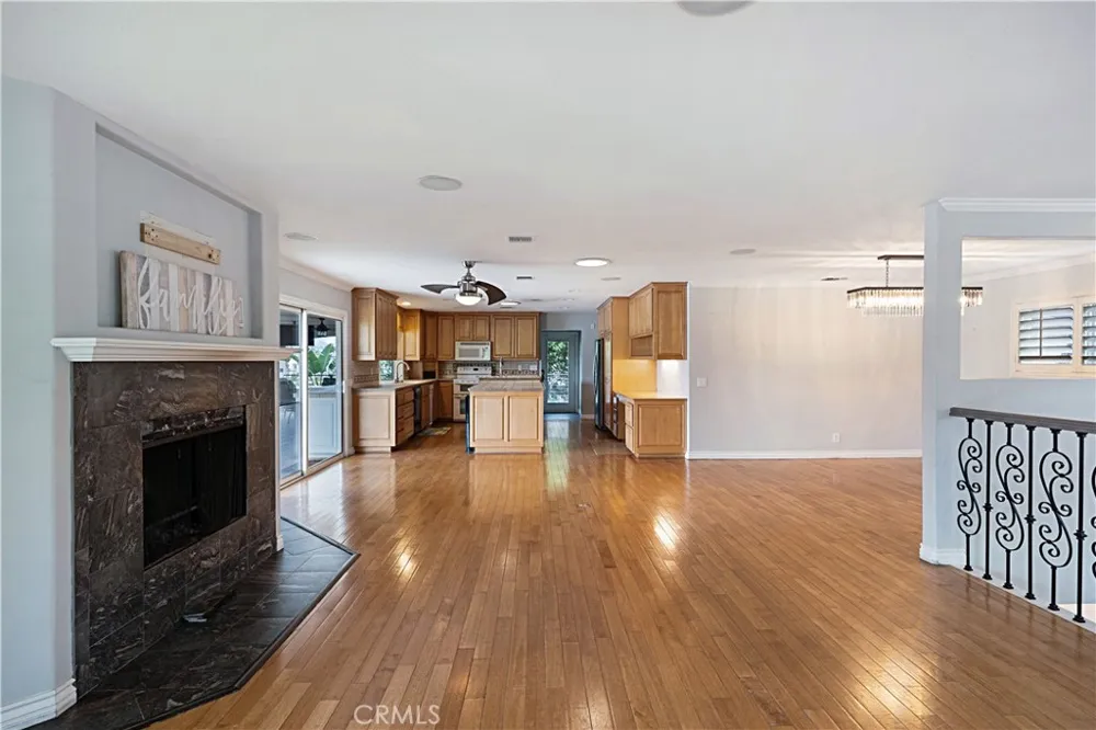 30405 Golden Gate Canyon Lake, CA 92587
