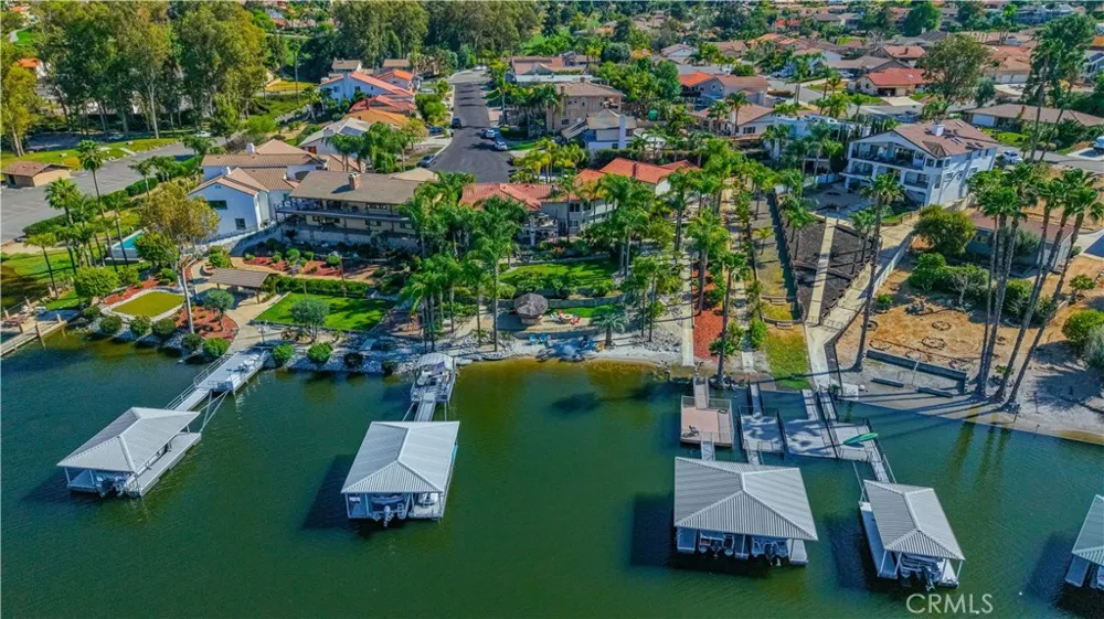 30405 Golden Gate Canyon Lake, CA 92587