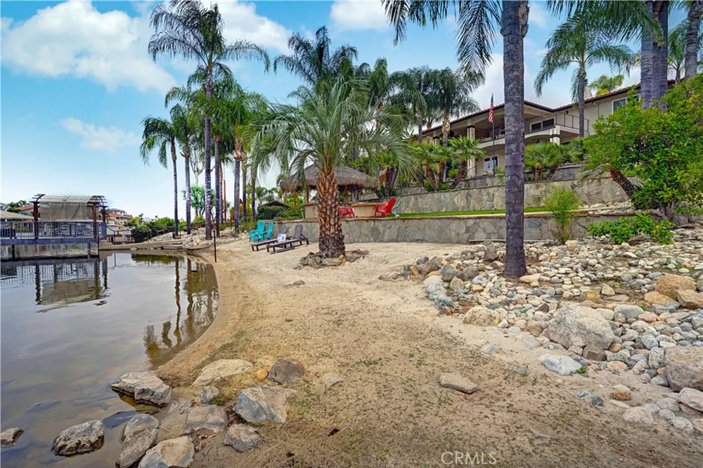 30405 Golden Gate Canyon Lake, CA 92587