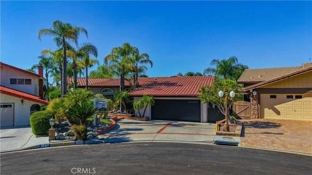 30405 Golden Gate Canyon Lake, CA 92587