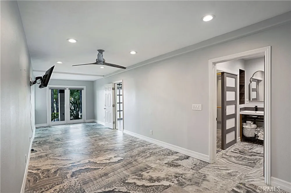 30405 Golden Gate Canyon Lake, CA 92587