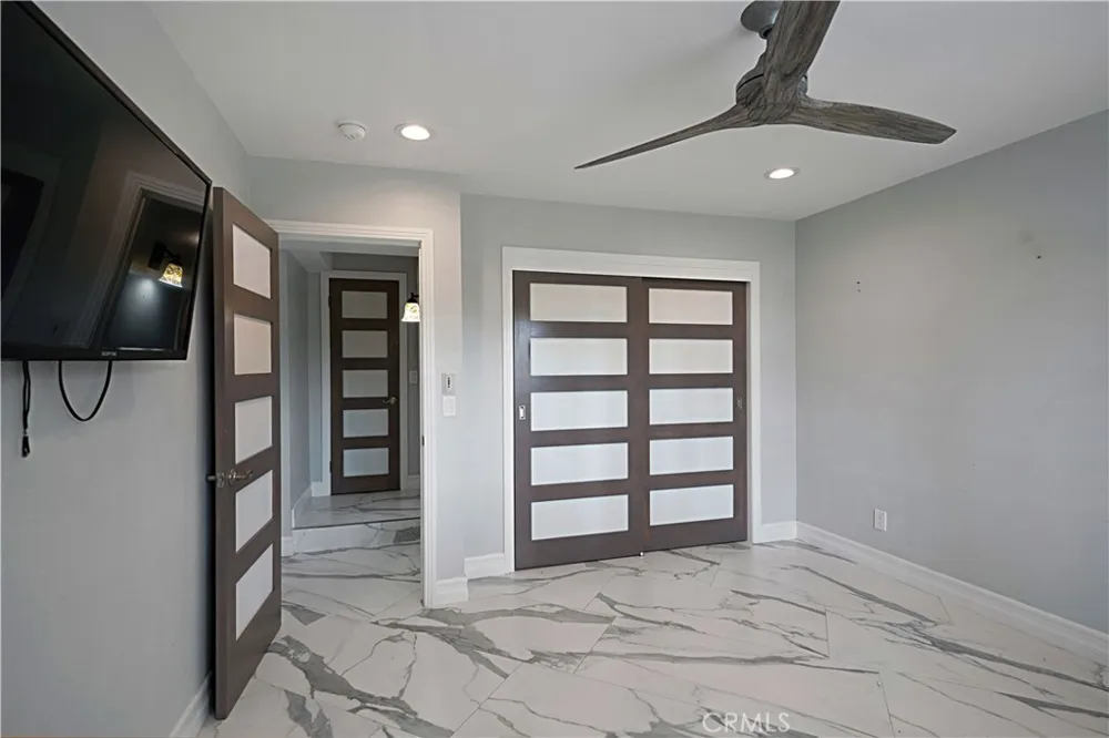 30405 Golden Gate Canyon Lake, CA 92587