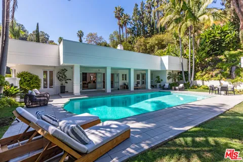 1166 San Ysidro Drive