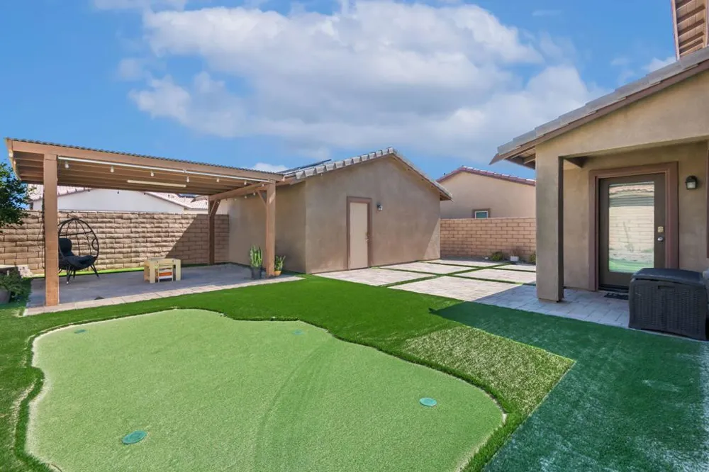 67390 Rio Naches Road Cathedral City, CA 92234