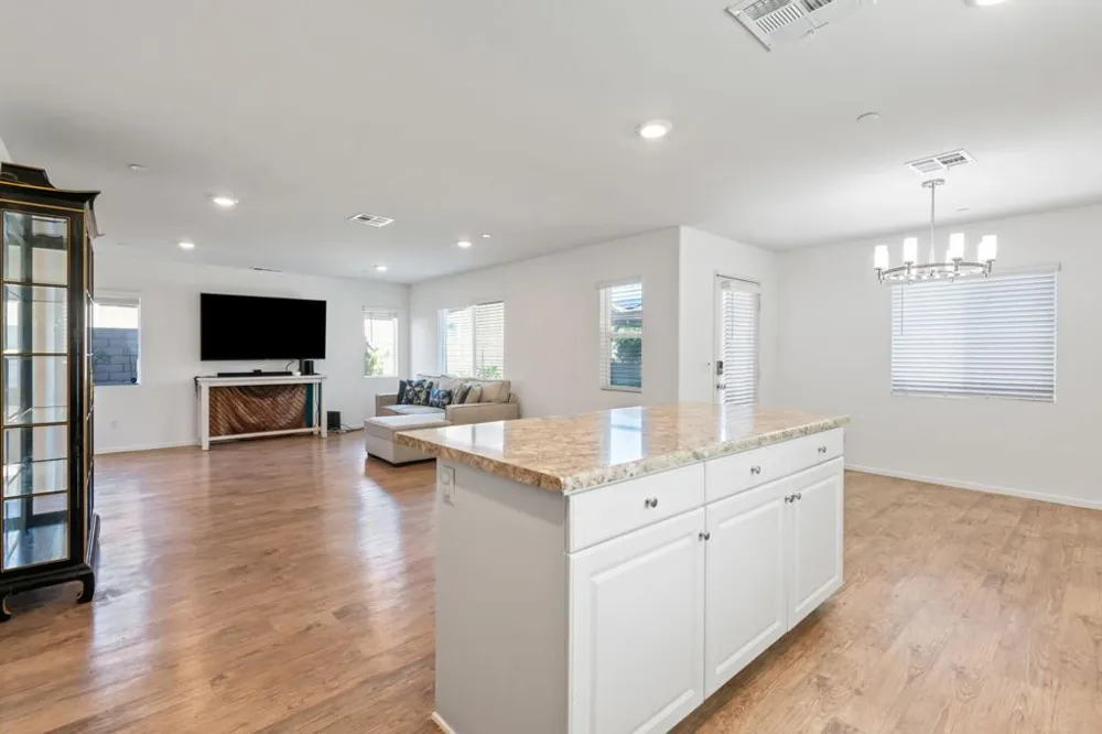 67390 Rio Naches Road Cathedral City, CA 92234