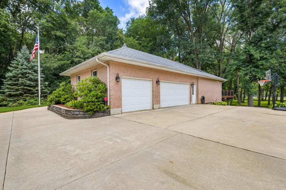 3439 Michael Lane St. Joseph, MI 49085
