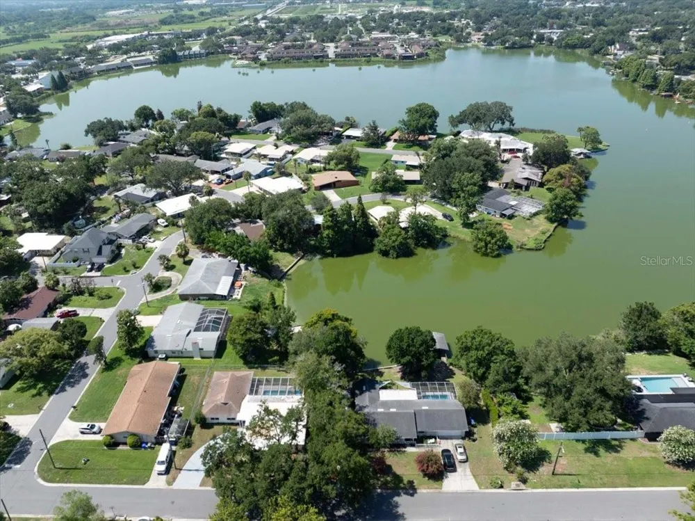 1925 JOHN ARTHUR WAY Lakeland, FL 33803