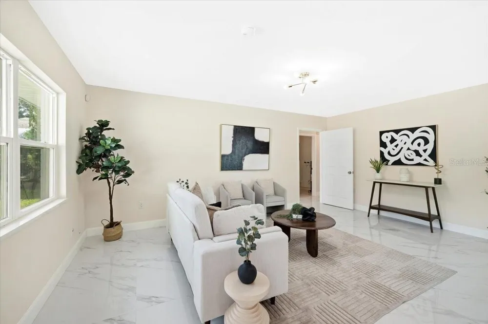 1925 JOHN ARTHUR WAY Lakeland, FL 33803