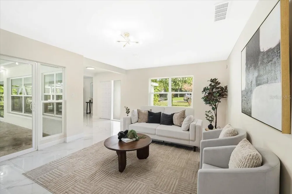 1925 JOHN ARTHUR WAY Lakeland, FL 33803