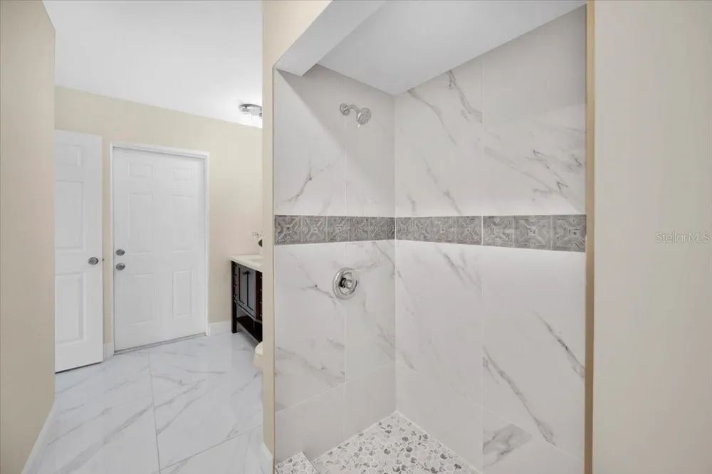 1925 JOHN ARTHUR WAY Lakeland, FL 33803