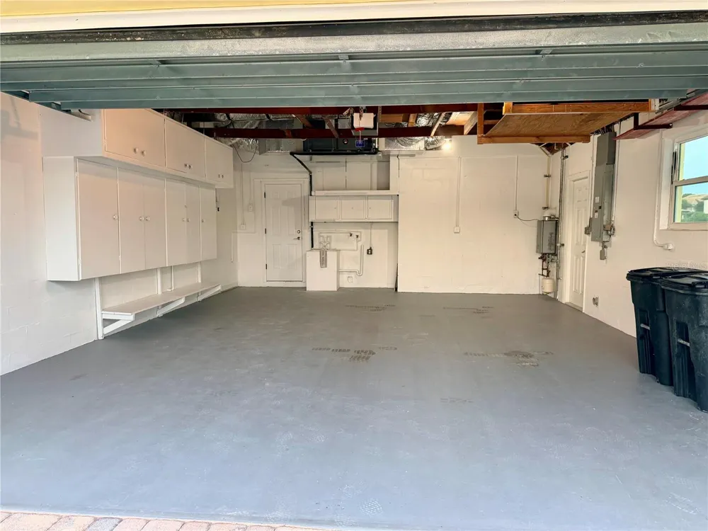 902 OAKWOOD DRIVE Largo, FL 33770
