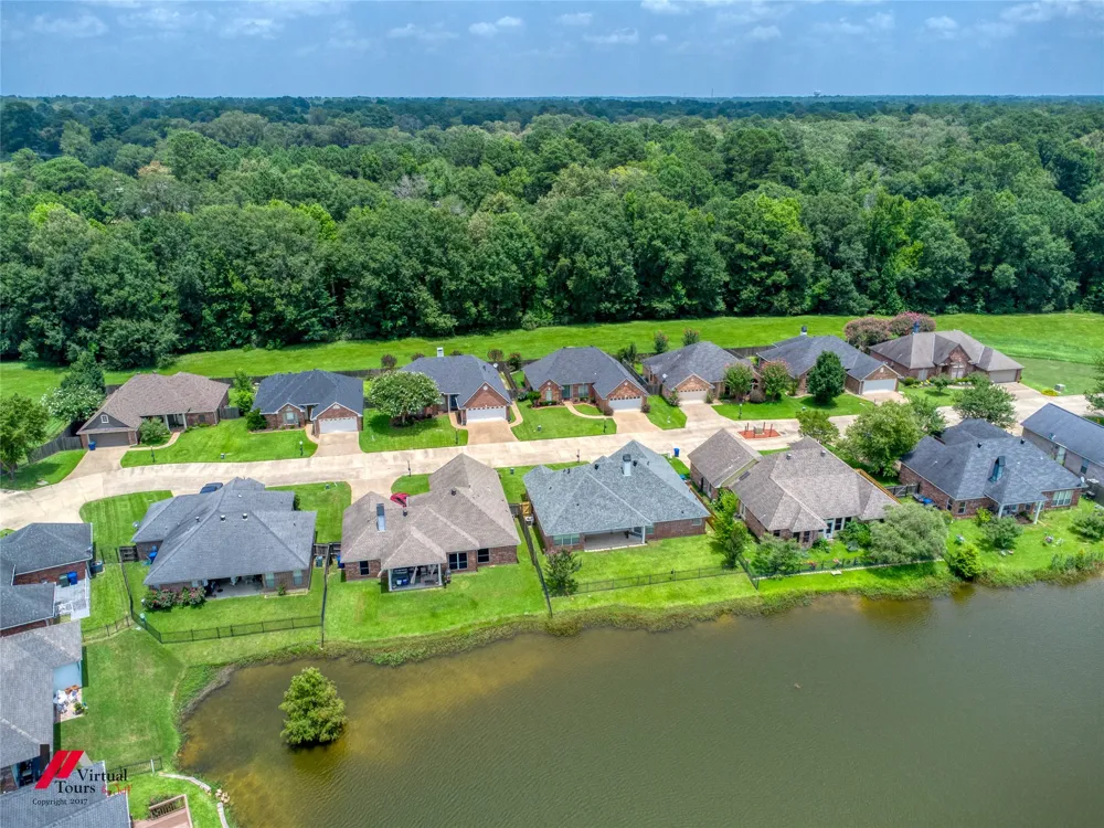 2015 Meadow Bend Shreveport, LA 71118