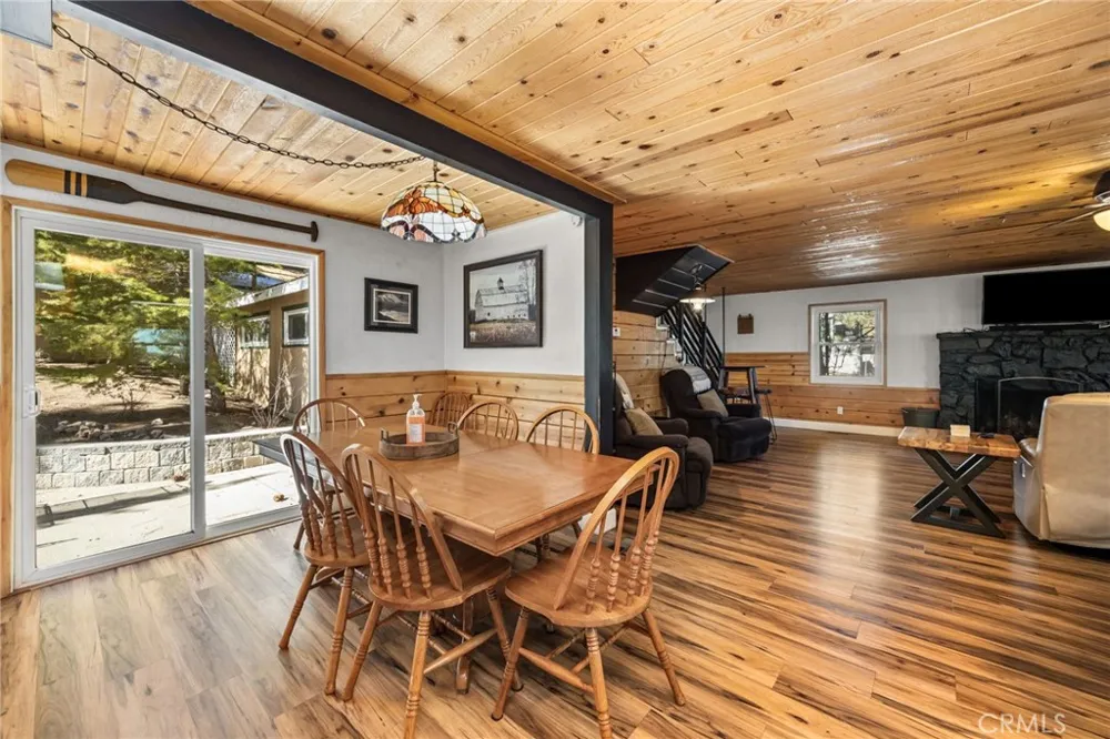 547 Chipmunk Big Bear Lake, CA 92315