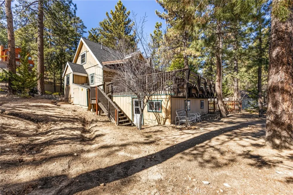 547 Chipmunk Big Bear Lake, CA 92315