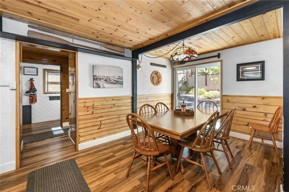 547 Chipmunk Big Bear Lake, CA 92315