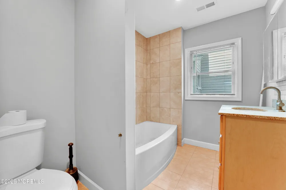 172 Park Avenue Keansburg, NJ 07734