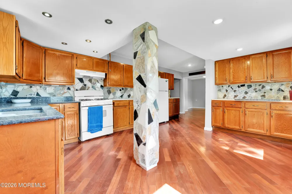172 Park Avenue Keansburg, NJ 07734