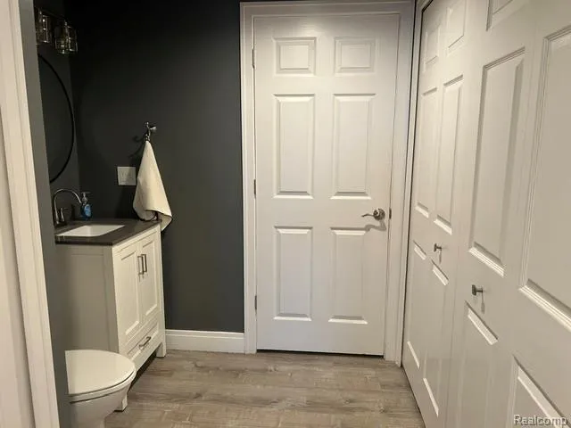 15471 Whitaker Road Fenton Charter Township, MI 48451