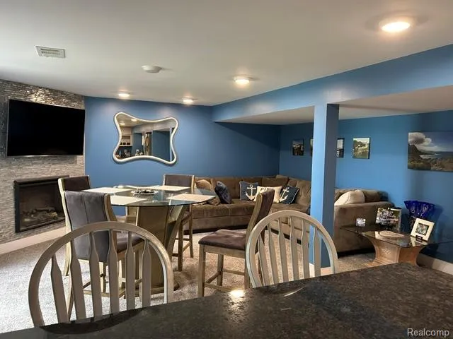 15471 Whitaker Road Fenton Charter Township, MI 48451