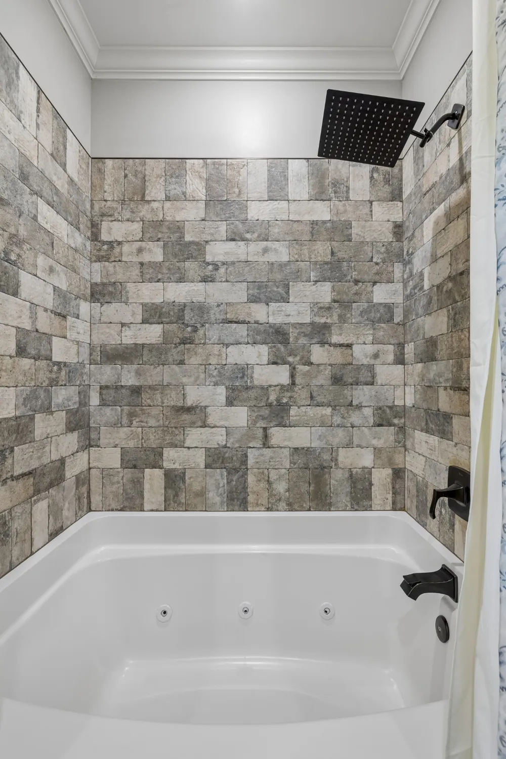 7 Shenandoah Cir Carthage, TN 37030