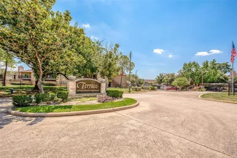 10555 Turtlewood Court #1109