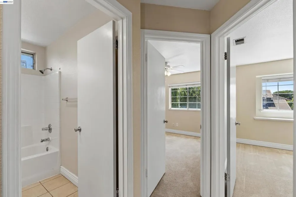3264 Ernest Dr Tracy, CA 95376