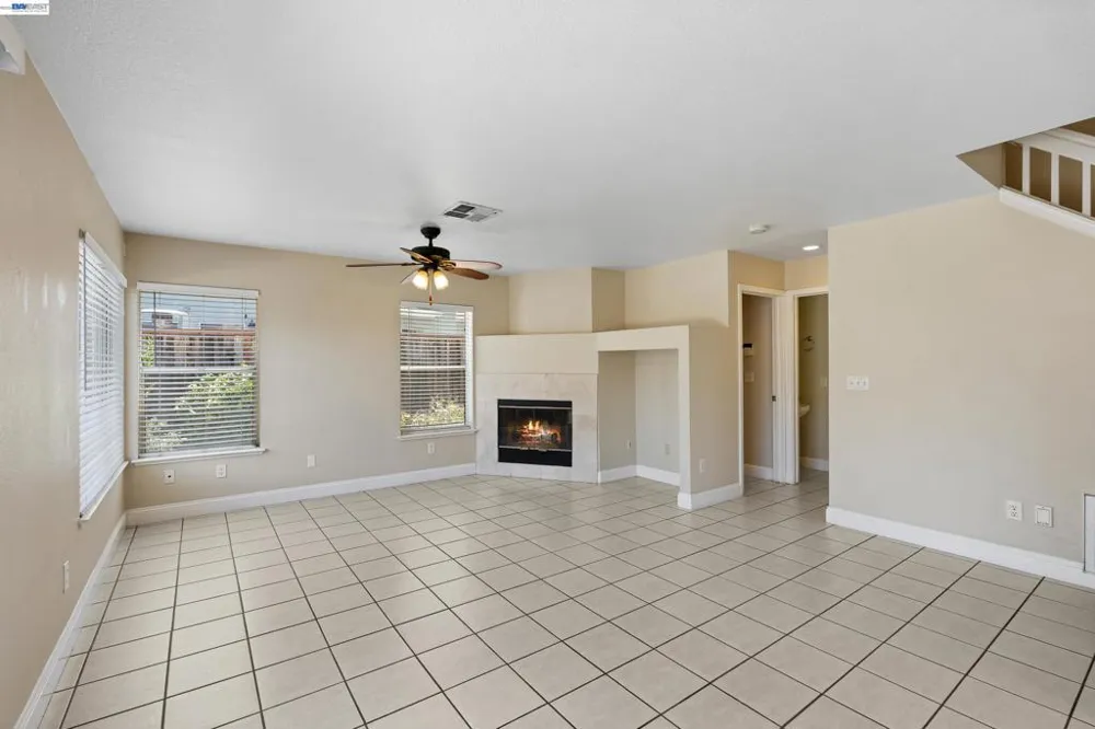 3264 Ernest Dr Tracy, CA 95376