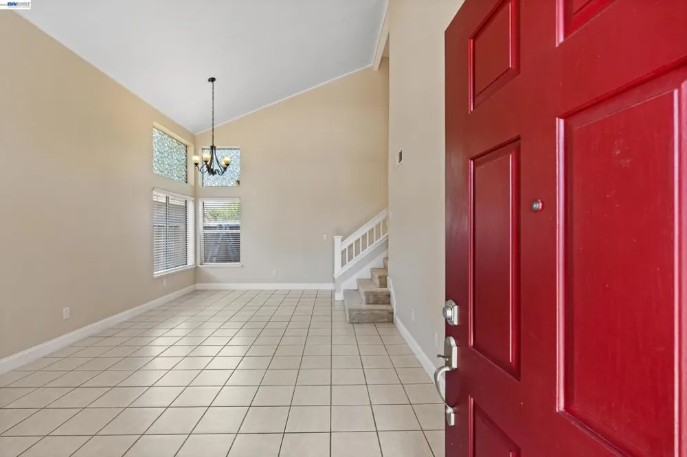 3264 Ernest Dr Tracy, CA 95376