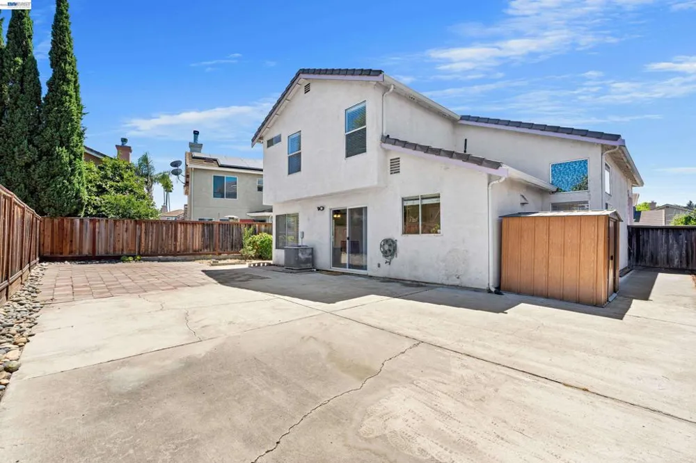 3264 Ernest Dr Tracy, CA 95376