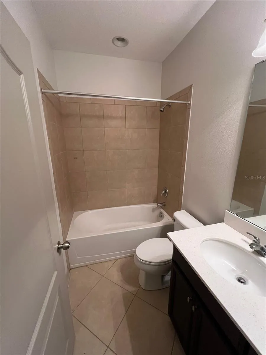 9157 SHEPTON STREET Orlando, FL 32825