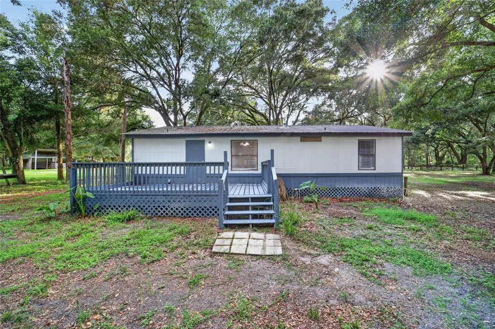 14210 NW HIGHWAY 464B Morriston, FL 32668