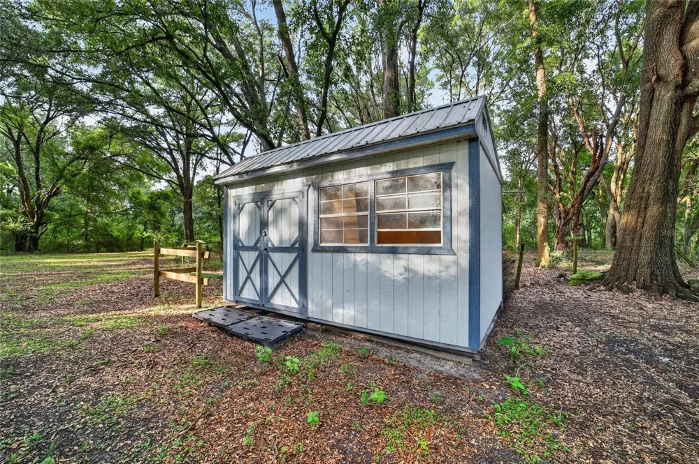 14210 NW HIGHWAY 464B Morriston, FL 32668