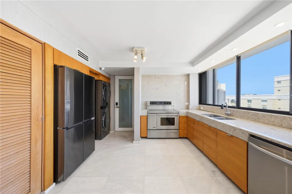 1 TAFT STREET #Penthouse-C San Juan, PR 00911