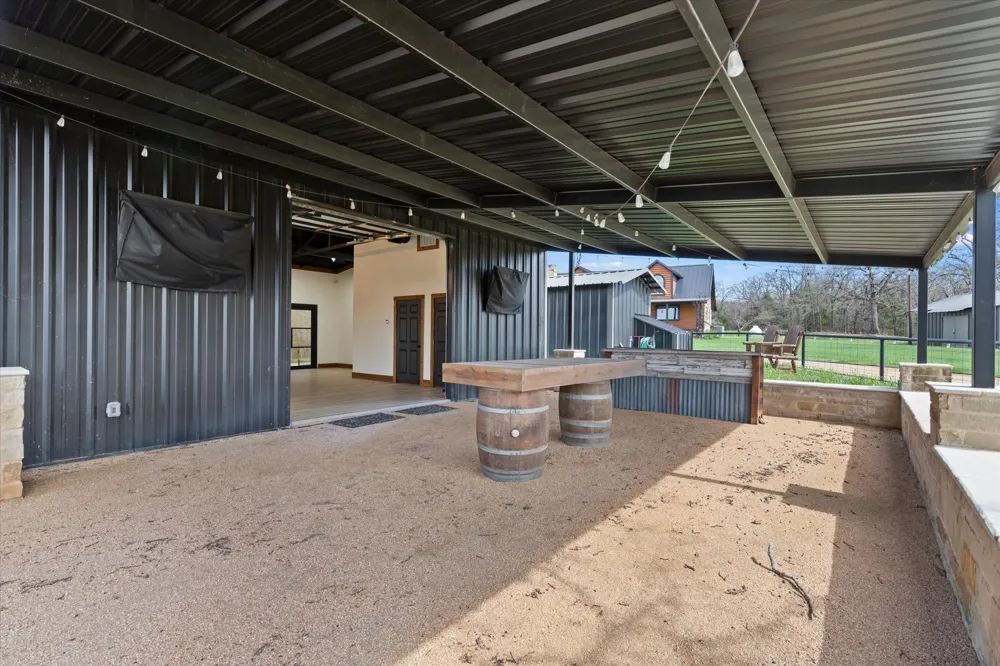2194 Fm 2382 St Jo, TX 76265