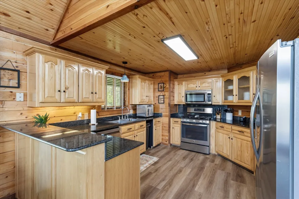2194 Fm 2382 St Jo, TX 76265