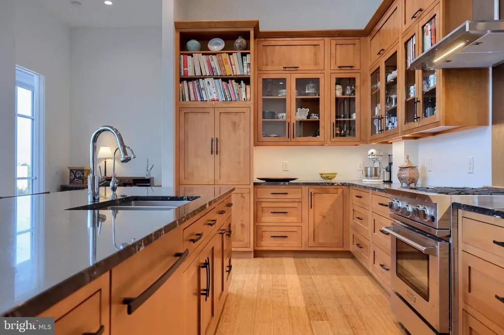 101 QUEEN STREET #404 Lancaster, PA 17603