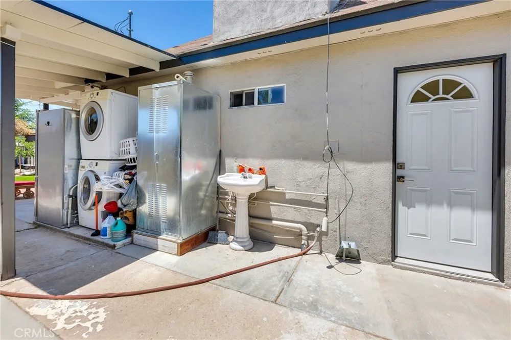 44309 Hardwood Avenue Lancaster, CA 93534