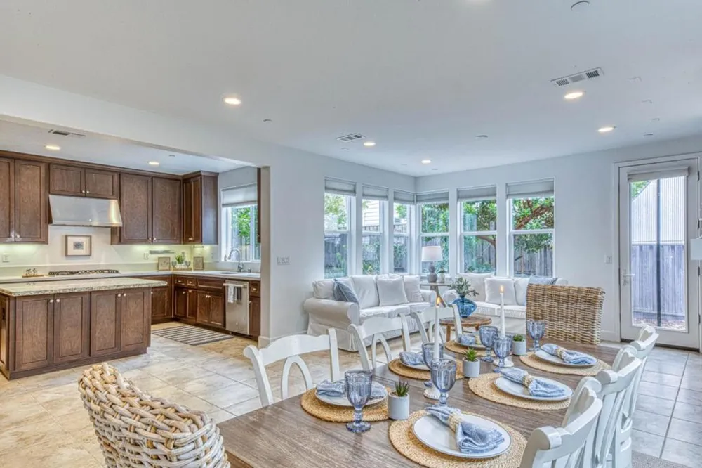 2717 Parkview Way Marina, CA 93933