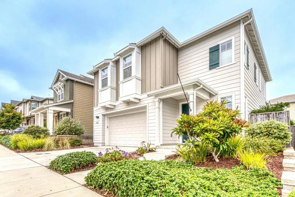 2717 Parkview Way Marina, CA 93933