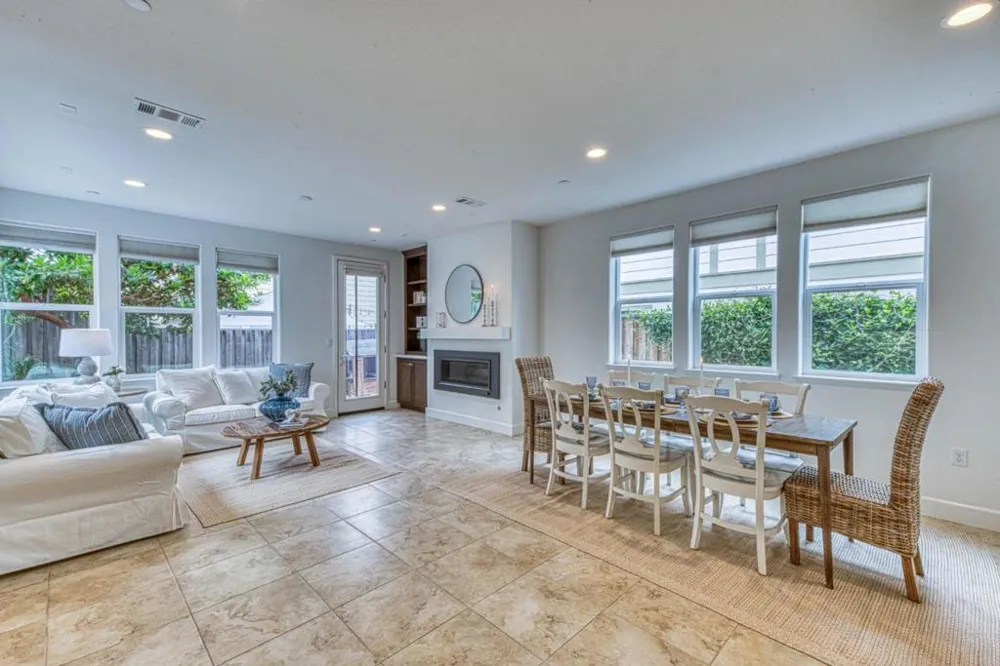 2717 Parkview Way Marina, CA 93933
