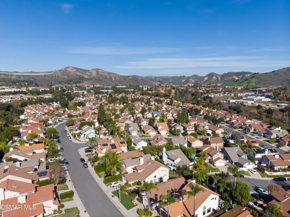 3831 Cottonwood Grove Trail Calabasas, CA 91301