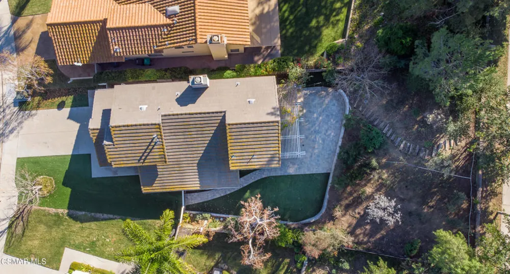 3831 Cottonwood Grove Trail Calabasas, CA 91301