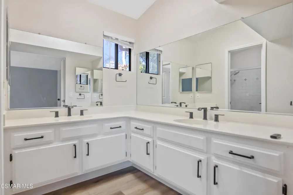 3831 Cottonwood Grove Trail Calabasas, CA 91301