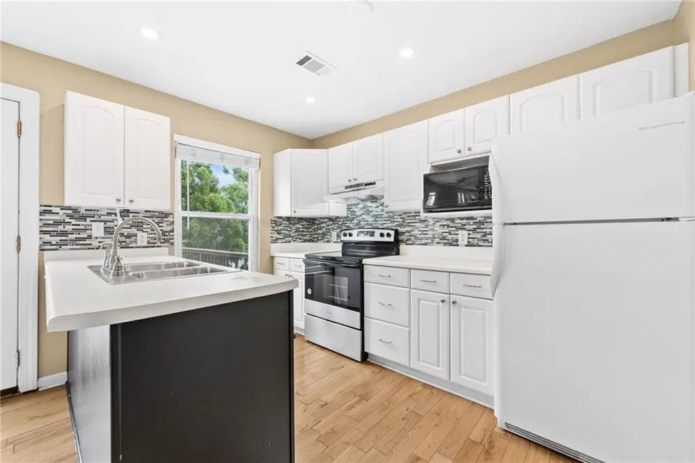 2266 Oak Glenn Circle Duluth, GA 30096