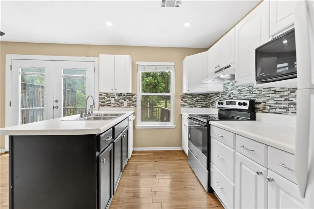 2266 Oak Glenn Circle Duluth, GA 30096